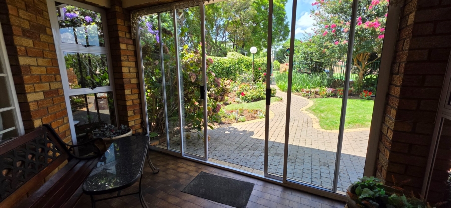 4 Bedroom Property for Sale in Dowerglen Gauteng