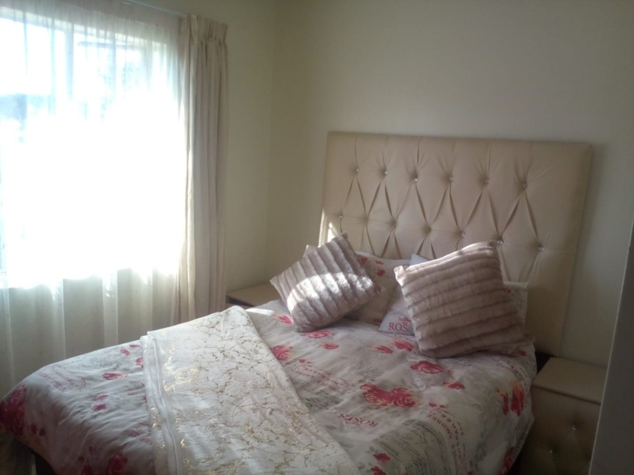 2 Bedroom Property for Sale in The Orchards Gauteng