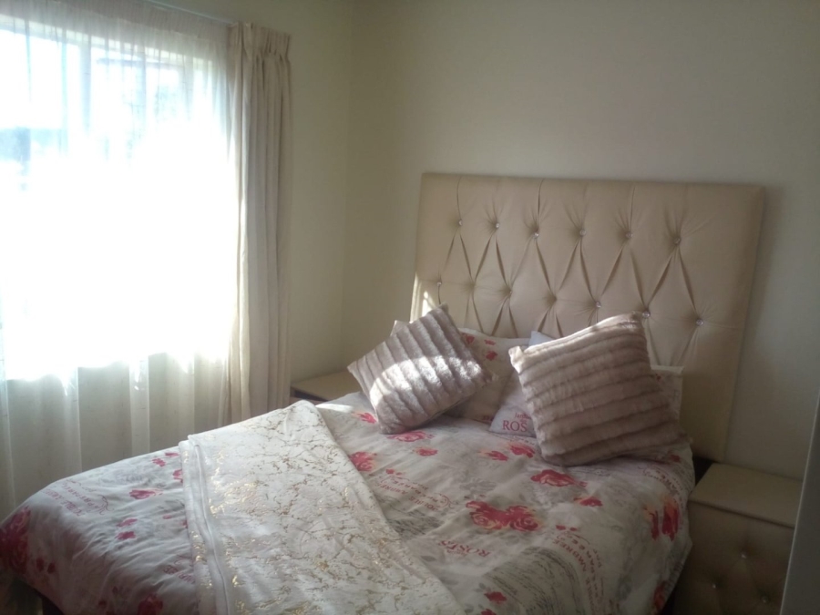 2 Bedroom Property for Sale in The Orchards Gauteng