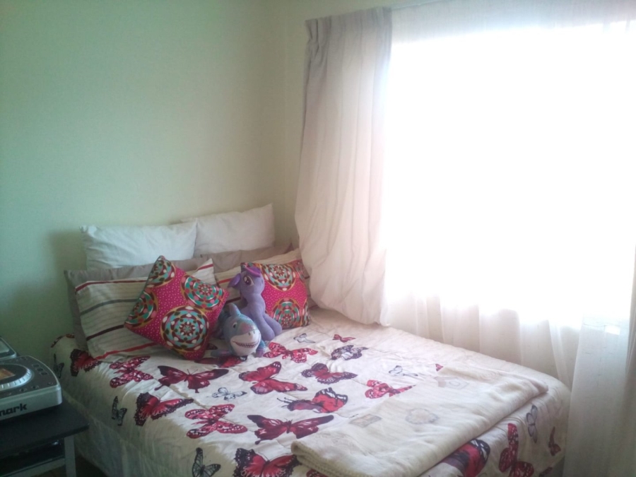 2 Bedroom Property for Sale in The Orchards Gauteng