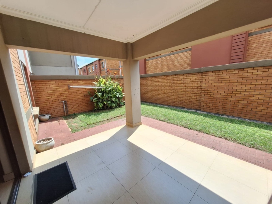 2 Bedroom Property for Sale in Andeon AH Gauteng