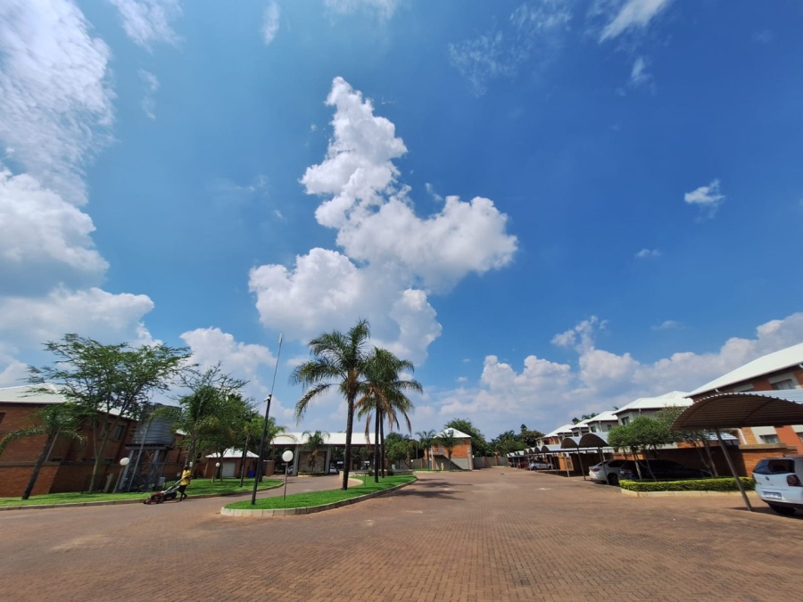 2 Bedroom Property for Sale in Andeon AH Gauteng