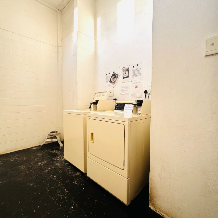 1 Bedroom Property for Sale in Braamfontein Gauteng