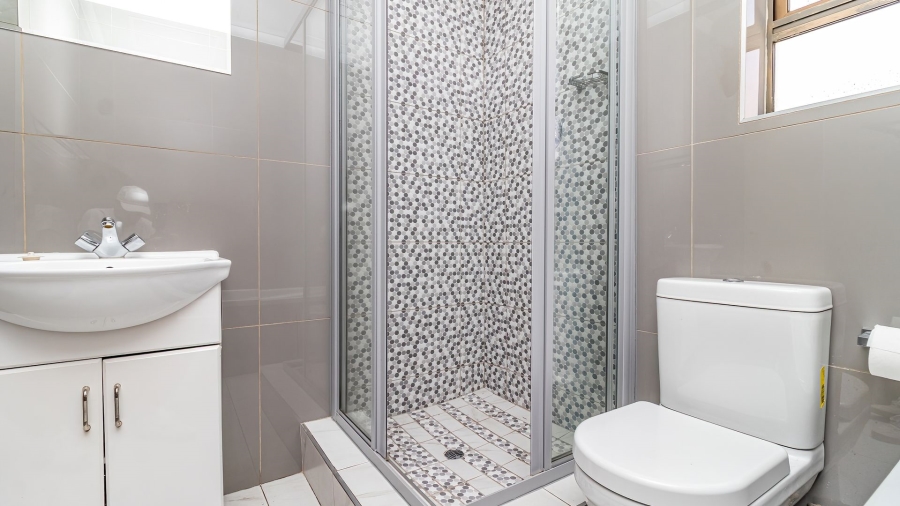 2 Bedroom Property for Sale in Bedfordview Gauteng