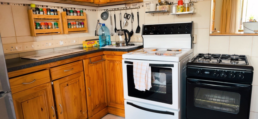 2 Bedroom Property for Sale in Three Rivers Gauteng