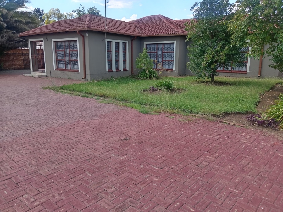 3 Bedroom Property for Sale in Masada Gauteng
