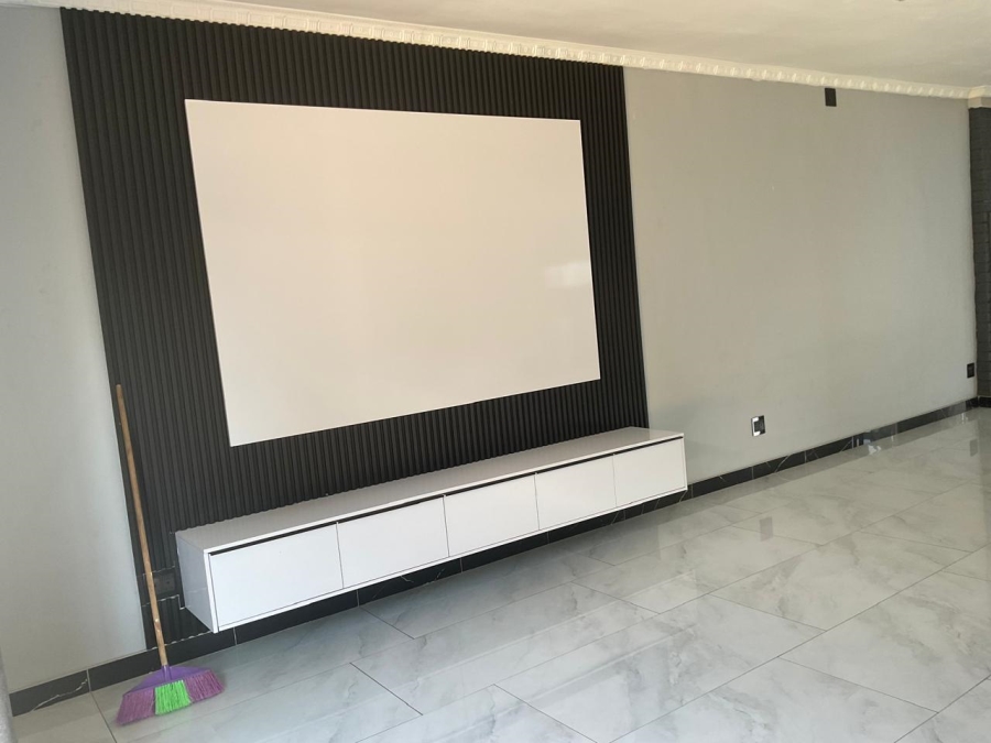 5 Bedroom Property for Sale in Boksburg Central Gauteng