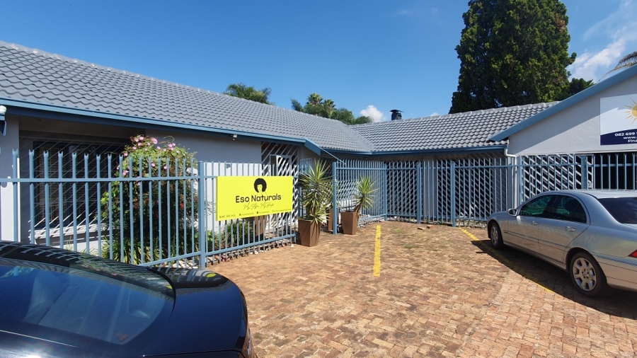 To Let Commercial Property for Rent in Wierda Park Gauteng