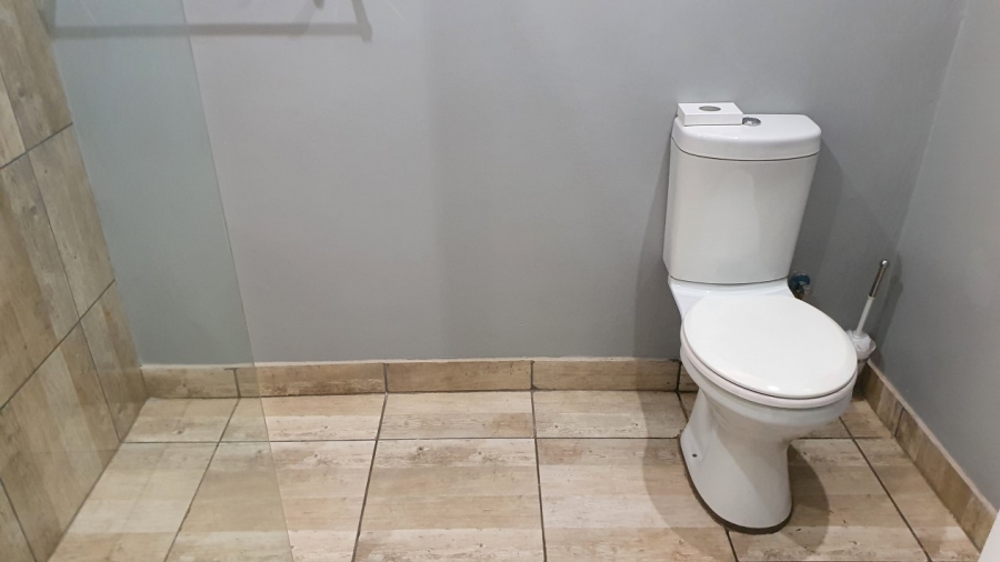 To Let Commercial Property for Rent in Wierda Park Gauteng