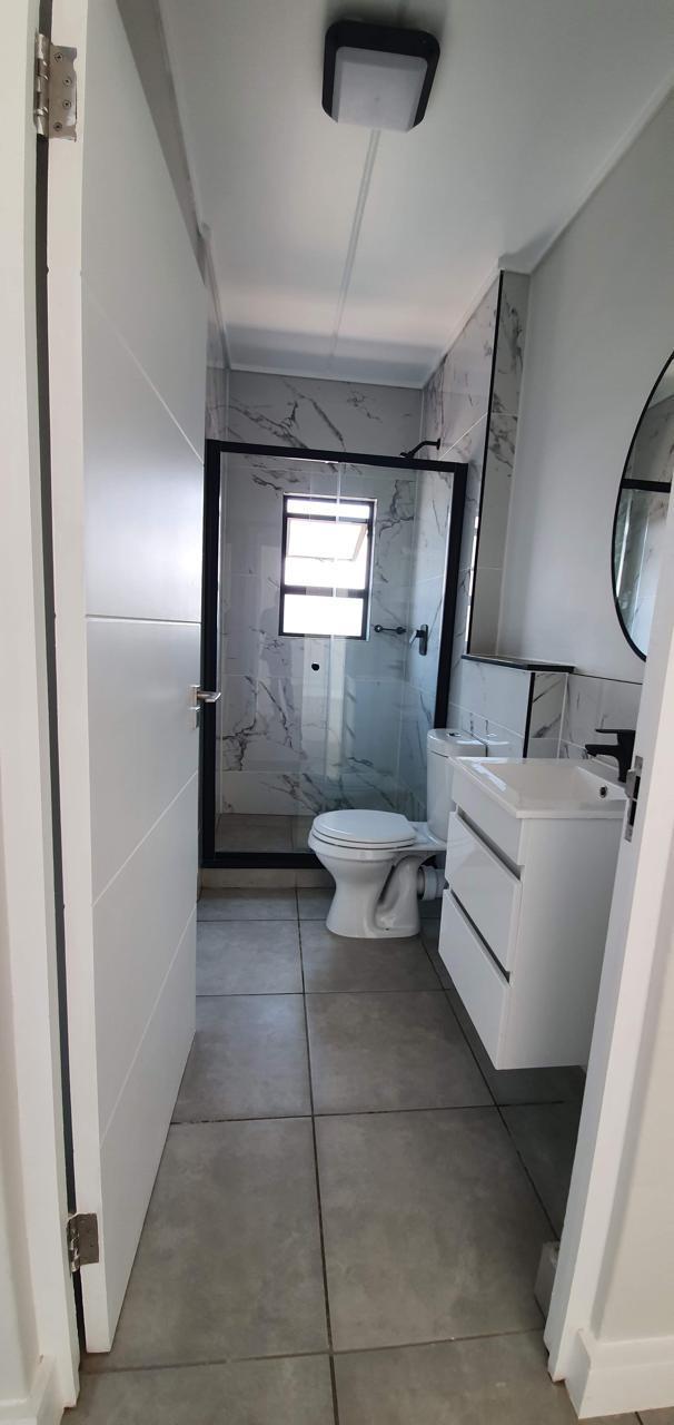 To Let 2 Bedroom Property for Rent in Waterfall Gauteng