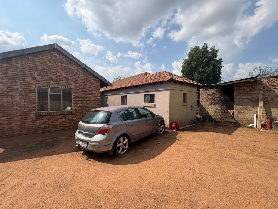 3 Bedroom Property for Sale in Soshanguve JJ Gauteng