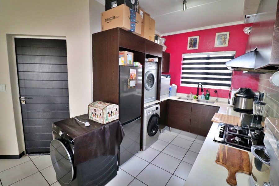 2 Bedroom Property for Sale in The Isle Gauteng