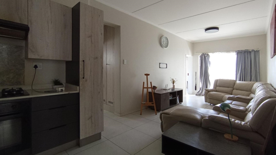 2 Bedroom Property for Sale in Erand Gardens Gauteng