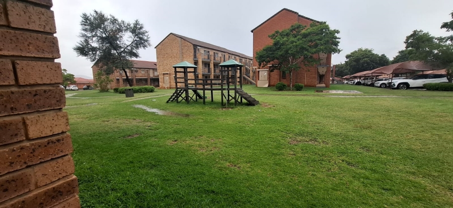 To Let 1 Bedroom Property for Rent in Karenpark Gauteng