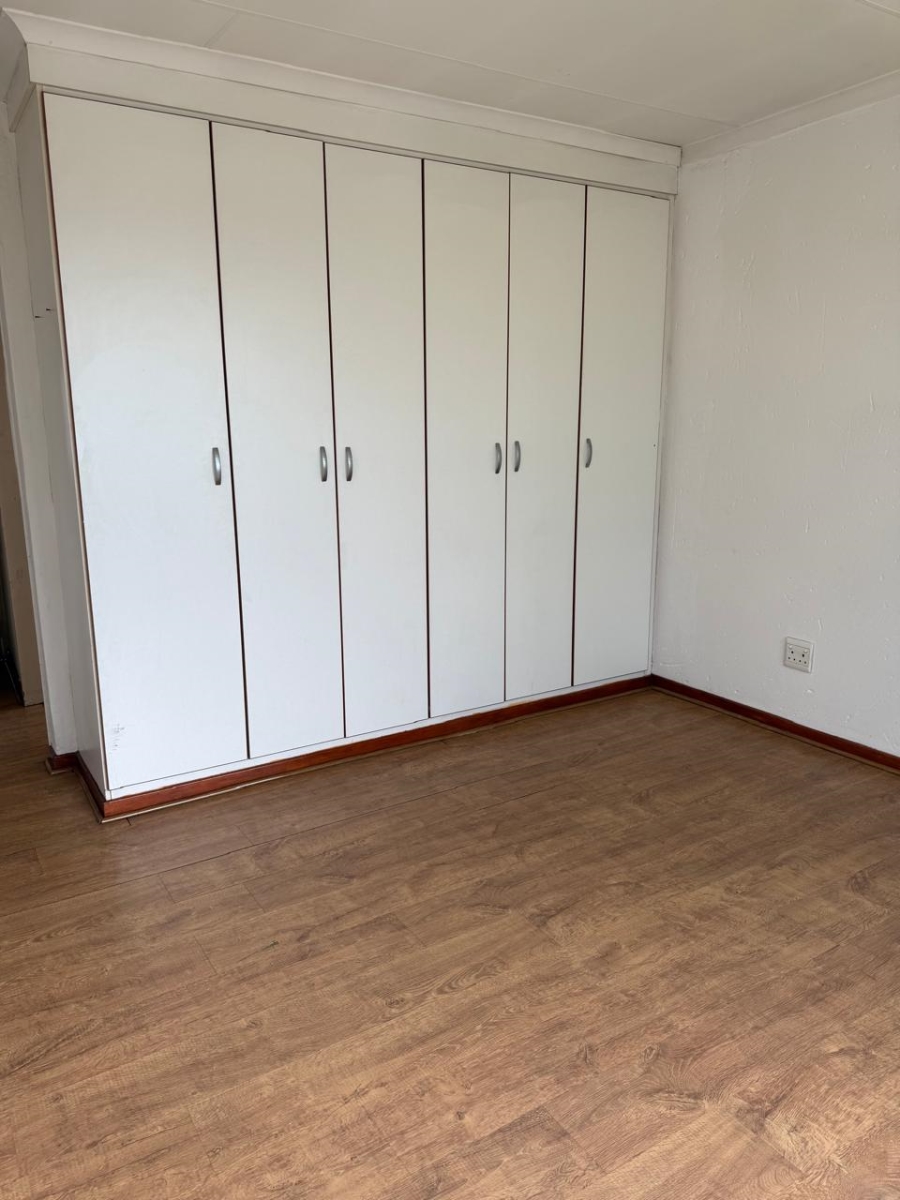 2 Bedroom Property for Sale in Meyersdal Gauteng