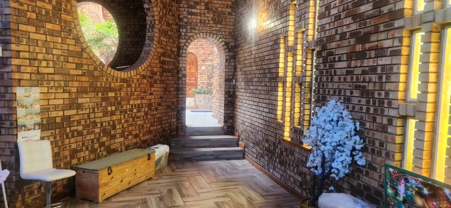 4 Bedroom Property for Sale in Kameelfontein Gauteng