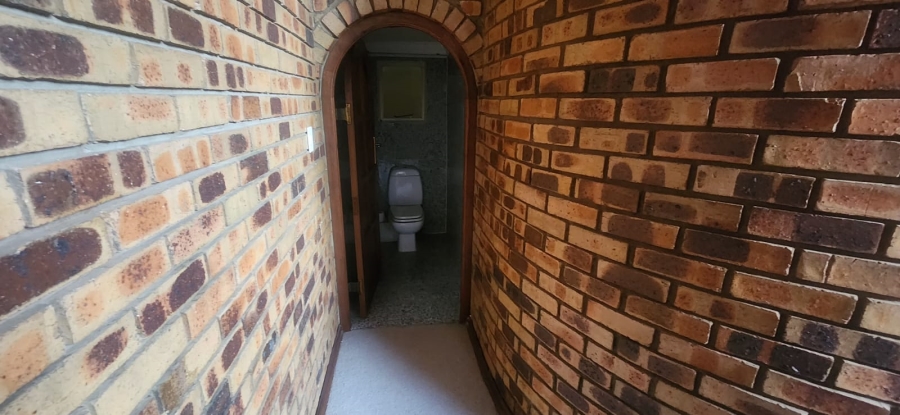 4 Bedroom Property for Sale in Kameelfontein Gauteng