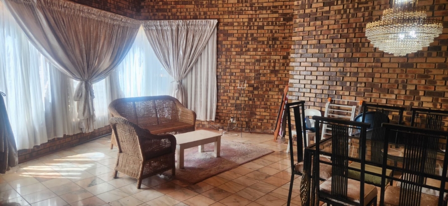 4 Bedroom Property for Sale in Kameelfontein Gauteng