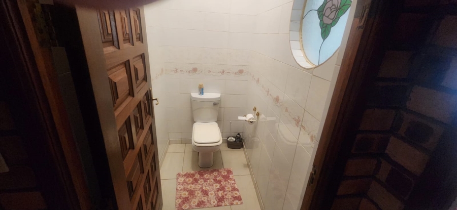 4 Bedroom Property for Sale in Kameelfontein Gauteng