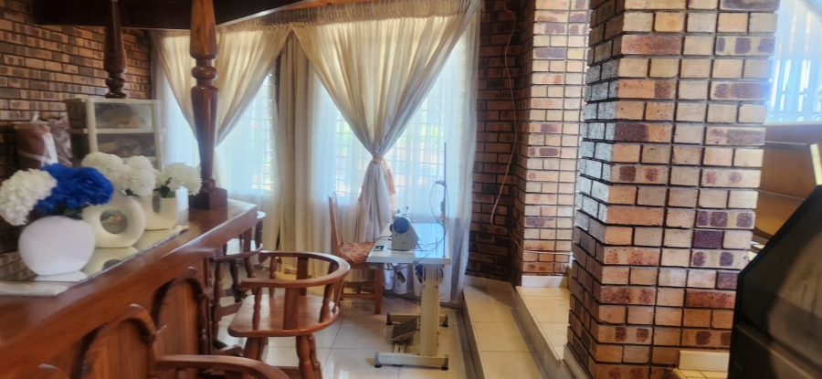 4 Bedroom Property for Sale in Kameelfontein Gauteng