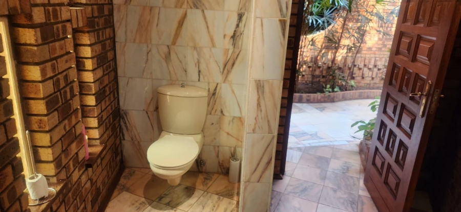 4 Bedroom Property for Sale in Kameelfontein Gauteng