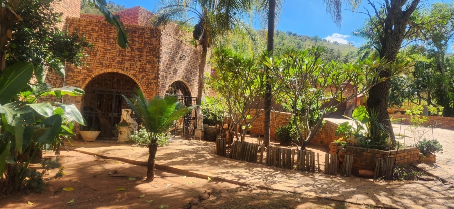 4 Bedroom Property for Sale in Kameelfontein Gauteng