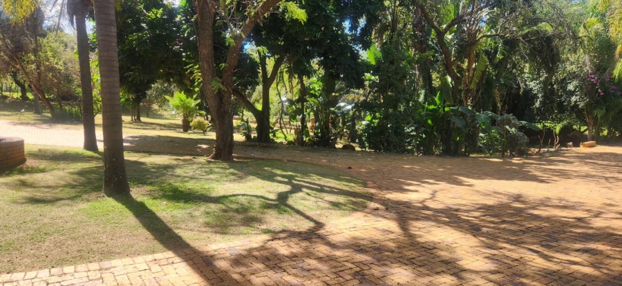 4 Bedroom Property for Sale in Kameelfontein Gauteng