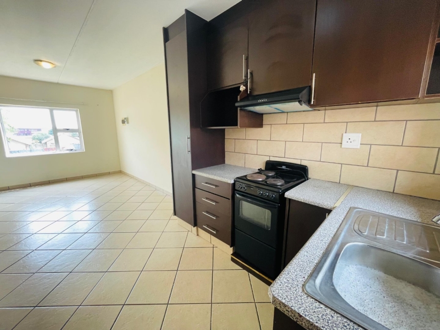 2 Bedroom Property for Sale in Kempton Park Central Gauteng