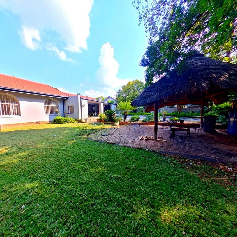 4 Bedroom Property for Sale in Garsfontein Gauteng