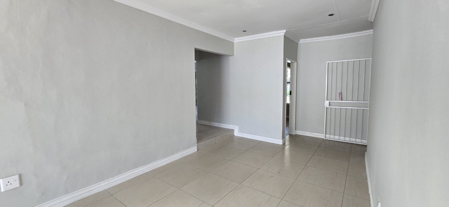 4 Bedroom Property for Sale in Garsfontein Gauteng