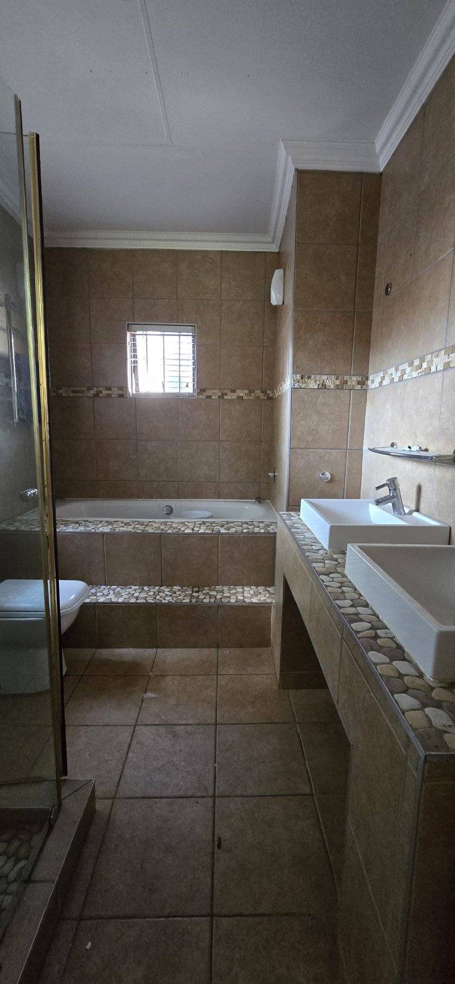 4 Bedroom Property for Sale in Garsfontein Gauteng