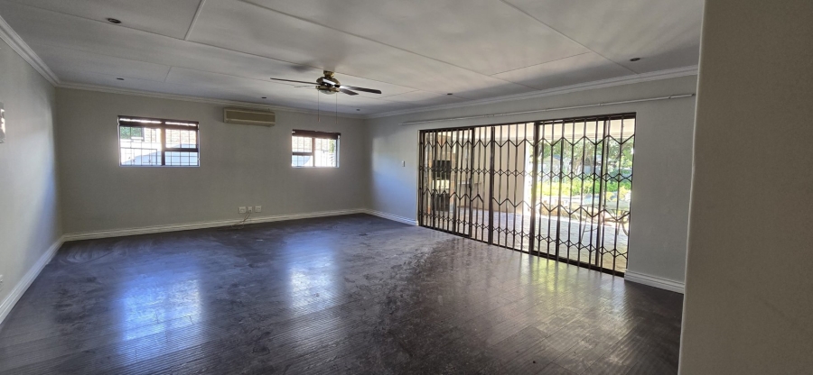 4 Bedroom Property for Sale in Garsfontein Gauteng