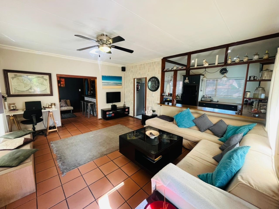 2 Bedroom Property for Sale in Olivedale Gauteng