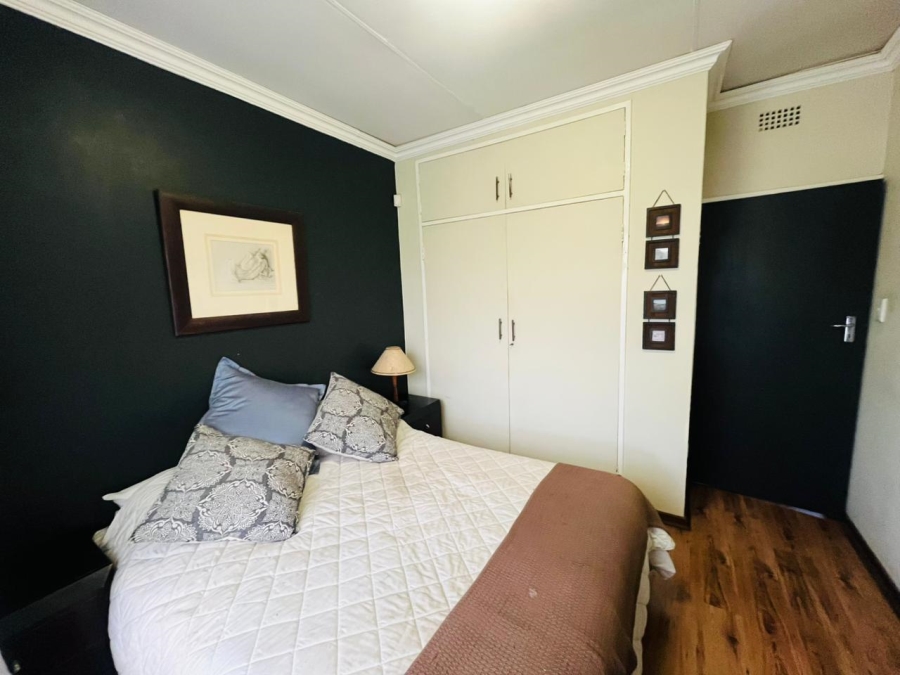 2 Bedroom Property for Sale in Olivedale Gauteng