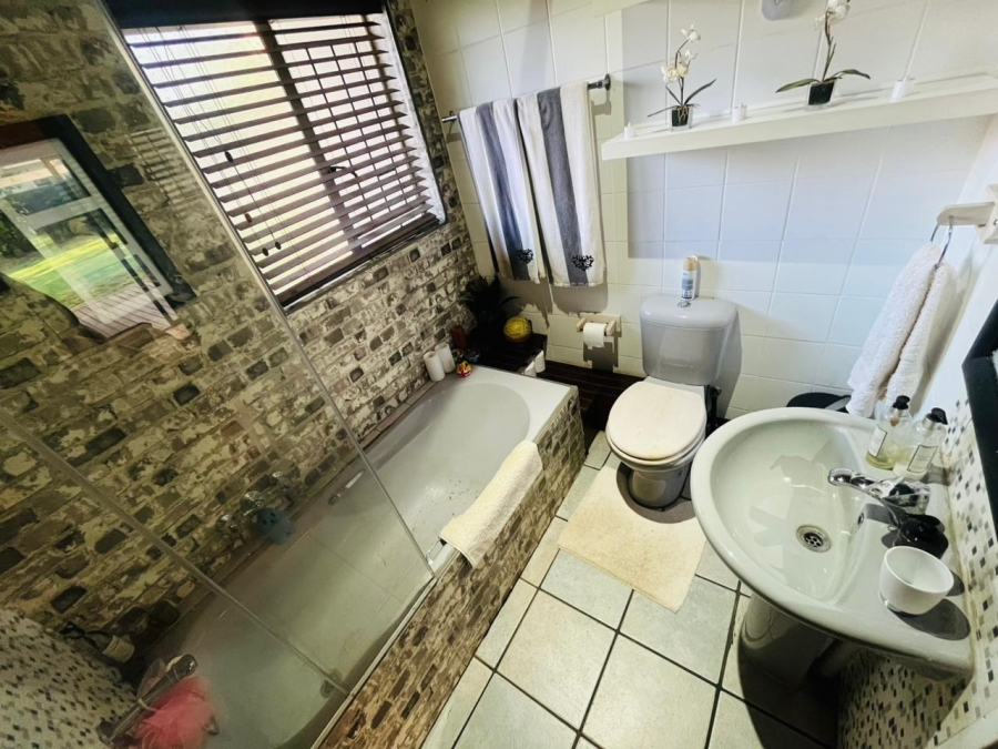 2 Bedroom Property for Sale in Olivedale Gauteng