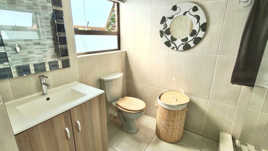 4 Bedroom Property for Sale in Vaal Marina Gauteng