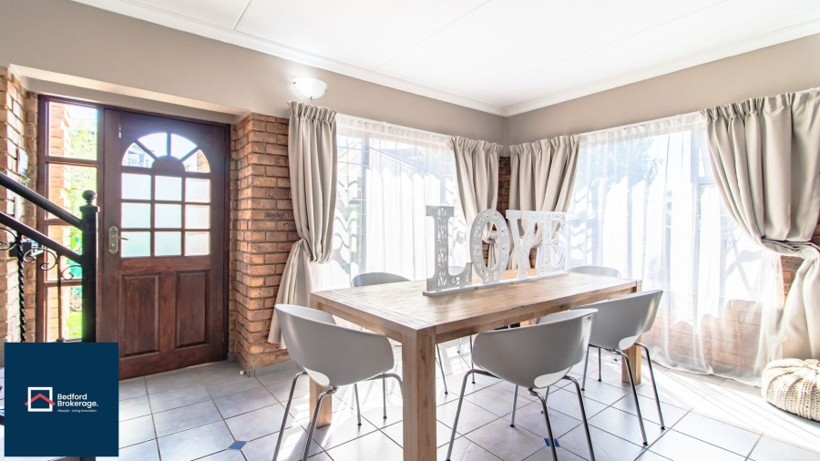 3 Bedroom Property for Sale in Lakeside Village Gauteng