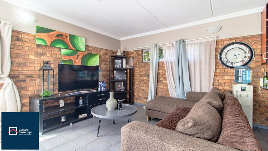 3 Bedroom Property for Sale in Lakeside Village Gauteng