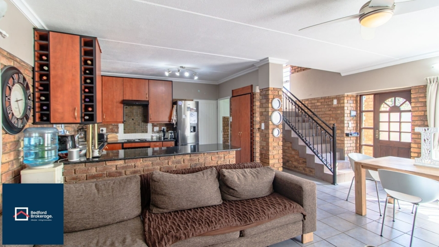 3 Bedroom Property for Sale in Lakeside Village Gauteng