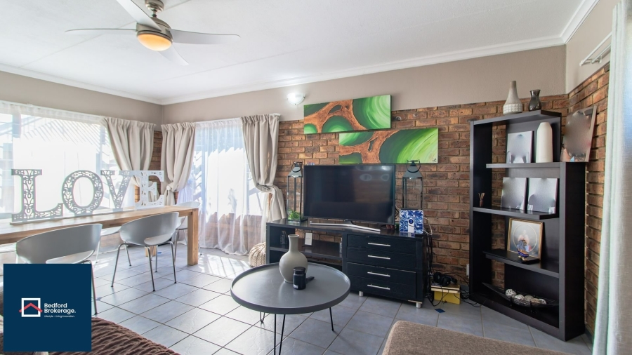 3 Bedroom Property for Sale in Lakeside Village Gauteng