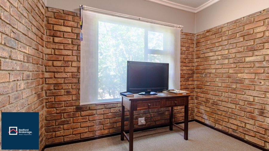 3 Bedroom Property for Sale in Lakeside Village Gauteng