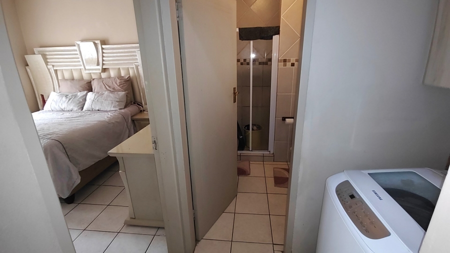 1 Bedroom Property for Sale in Montana Gauteng