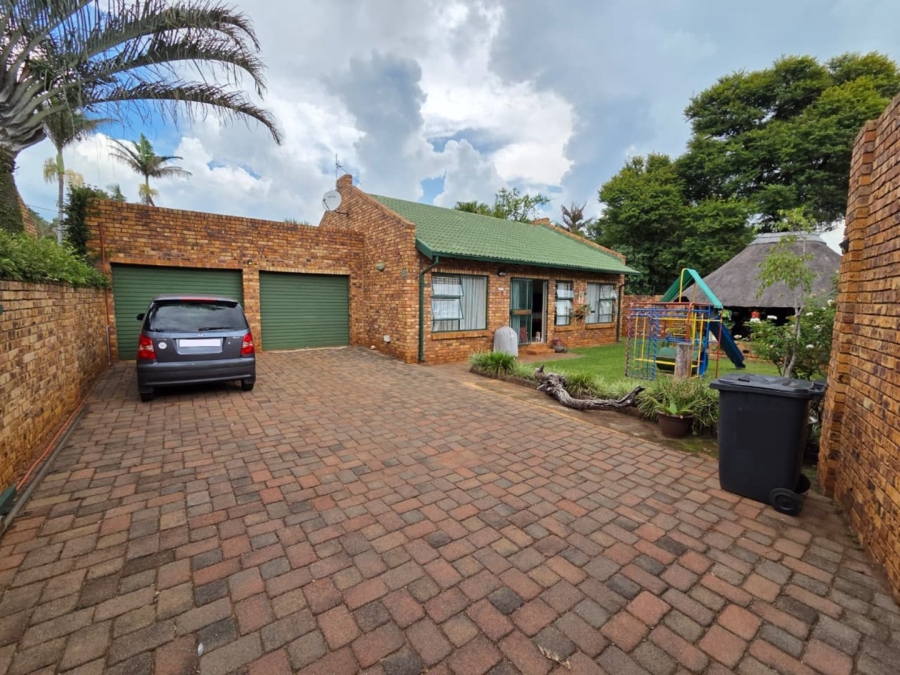 3 Bedroom Property for Sale in Annlin Gauteng