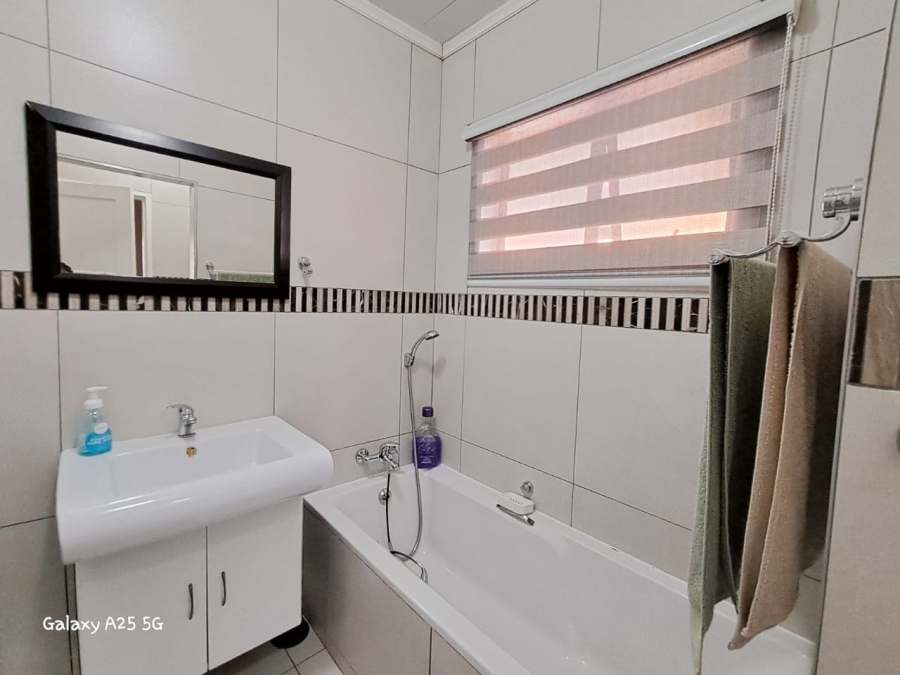  Bedroom Property for Sale in Vanderbijlpark CW 1 Gauteng