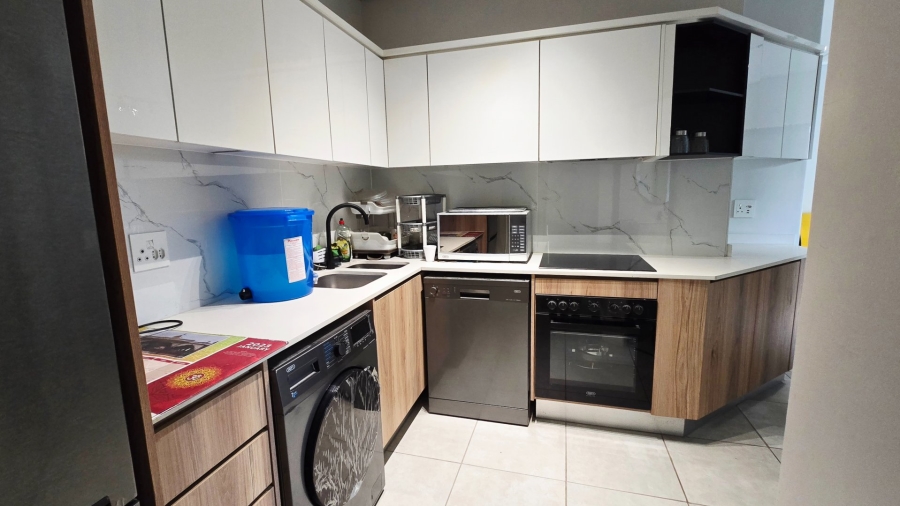 To Let 1 Bedroom Property for Rent in Waterfall Gauteng