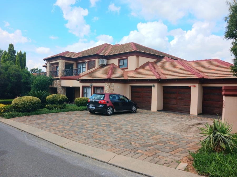 To Let 4 Bedroom Property for Rent in Blue Valley Golf Estate Gauteng
