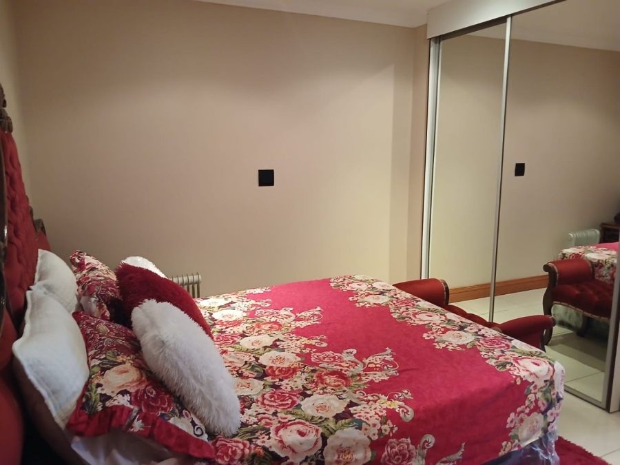 To Let 4 Bedroom Property for Rent in Blue Valley Golf Estate Gauteng