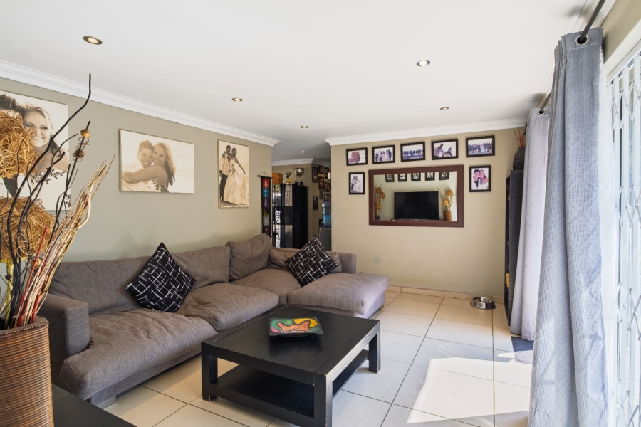 3 Bedroom Property for Sale in Isandovale Gauteng