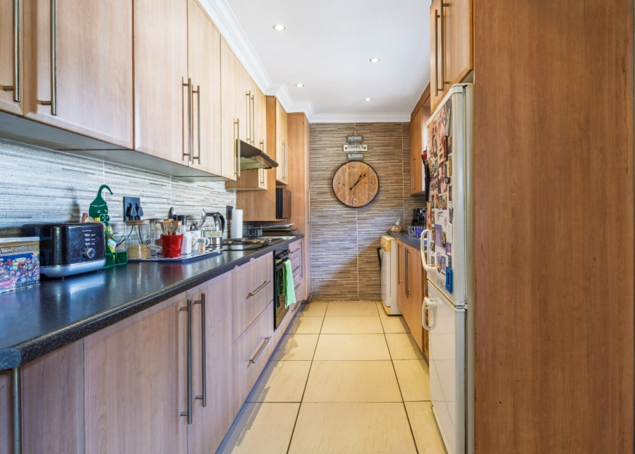 3 Bedroom Property for Sale in Isandovale Gauteng