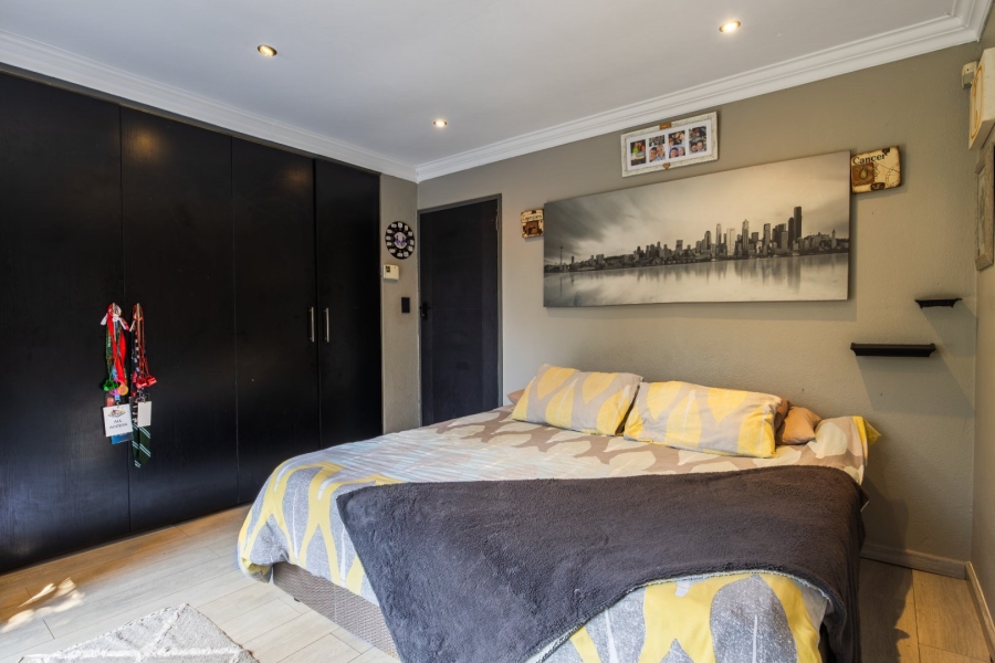 3 Bedroom Property for Sale in Isandovale Gauteng